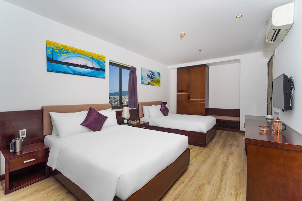 Deluxe Family Room - Photo 8