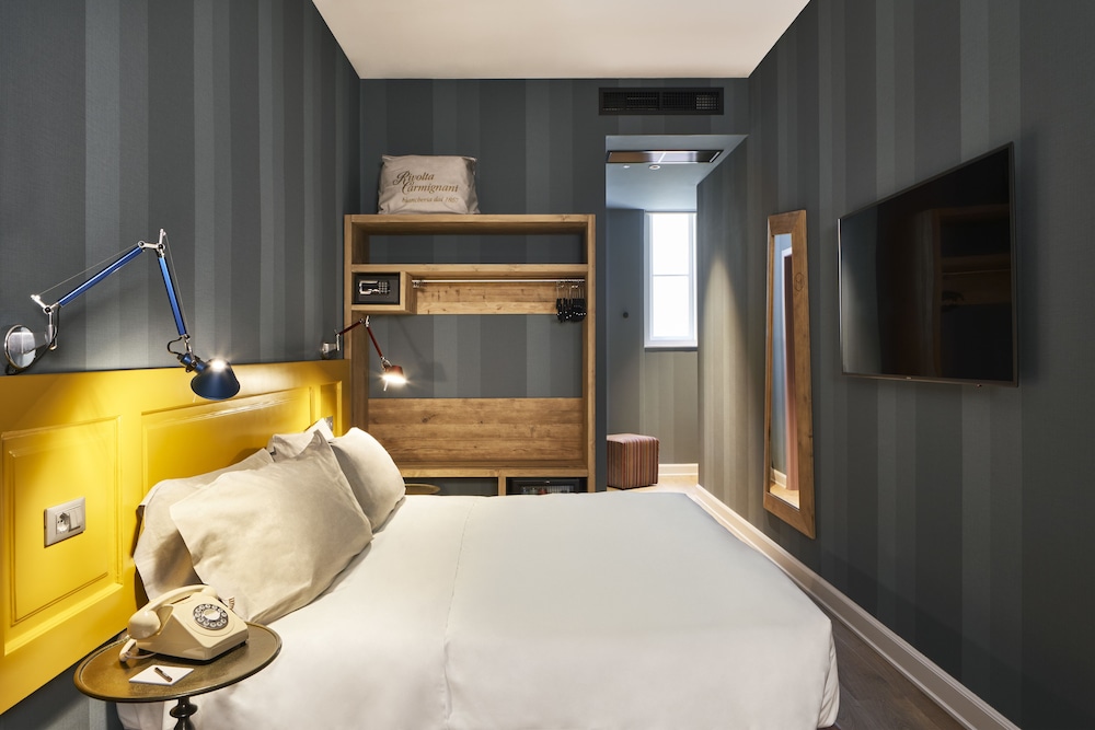 Superior Triple Room (Modernist M) - Photo 4