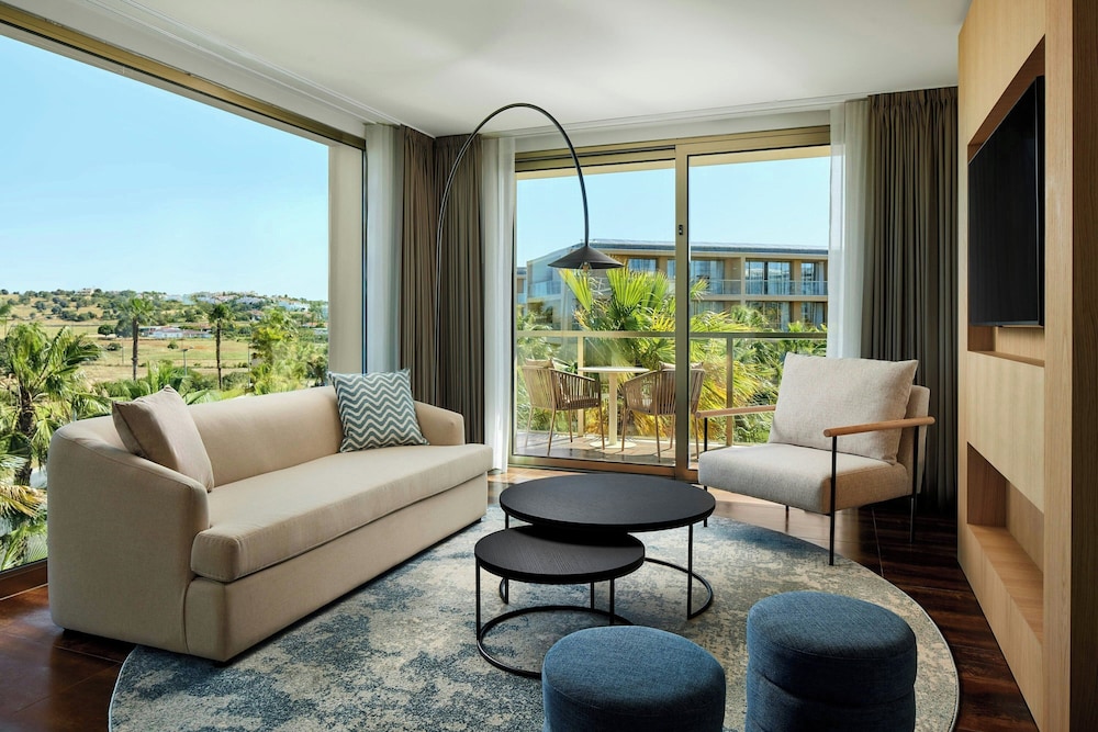 Club Suite, 1 Bedroom, Resort View - Photo 1
