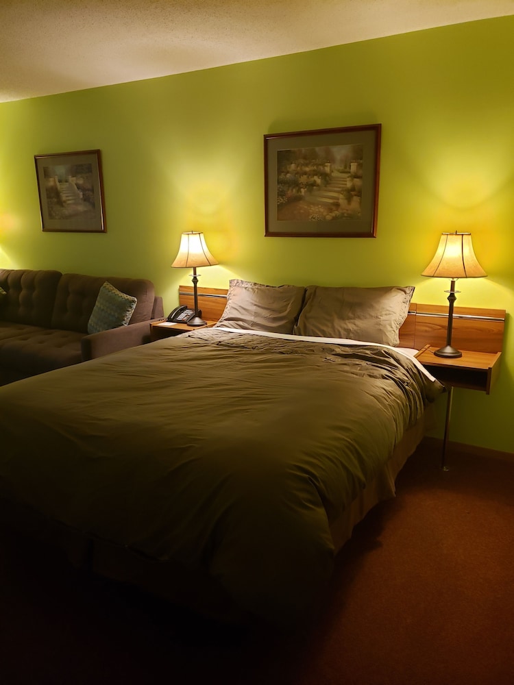 Basic Single Room