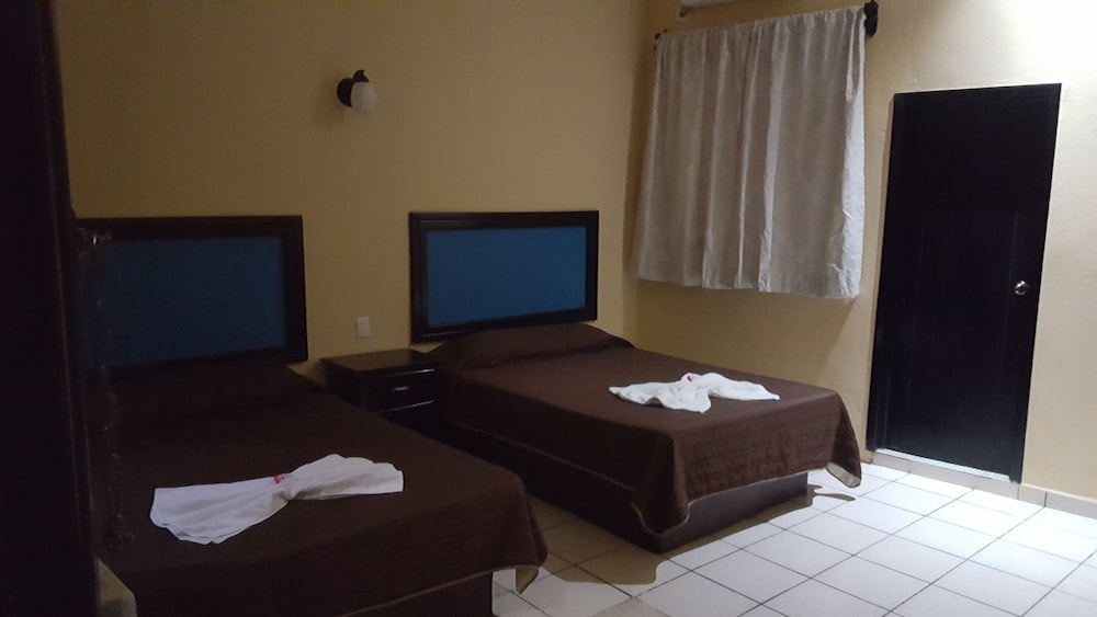 Double Room, 2 Double Beds photo 2