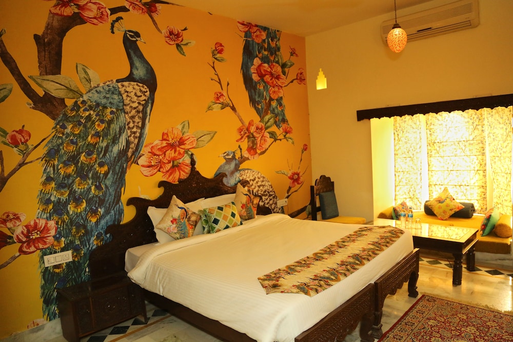 Super Deluxe Room