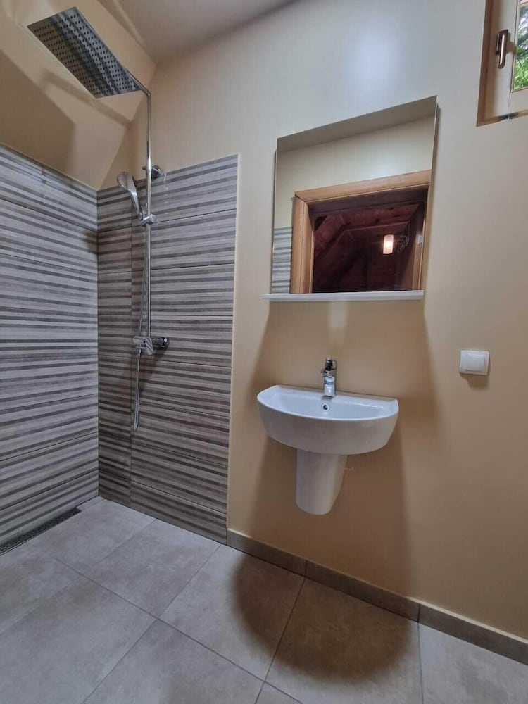 Comfort Bungalow, 1 Bedroom, Private Bathroom, River View photo 2