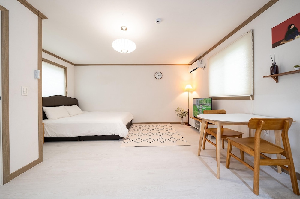 Basic Room, 1 Bedroom (101)