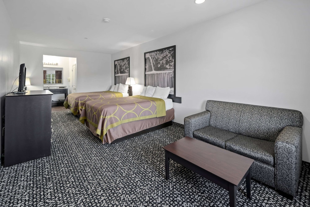 Studio Suite, 2 Queen Beds, Non Smoking - Photo 5
