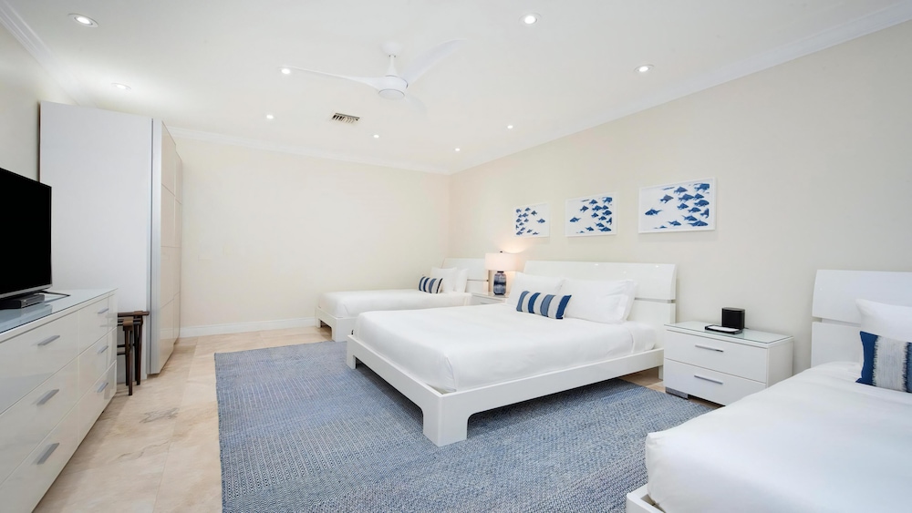 Design Condo photo 2