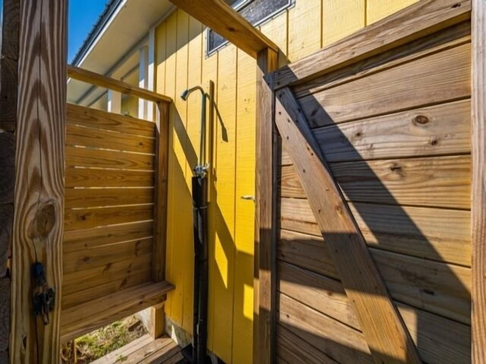 House, 2 Bedrooms