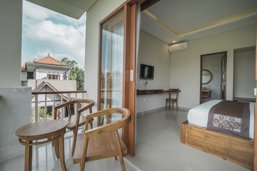 Deluxe Room, Balcony - Photo 3