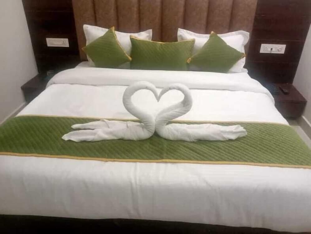 Deluxe Room - Photo 1