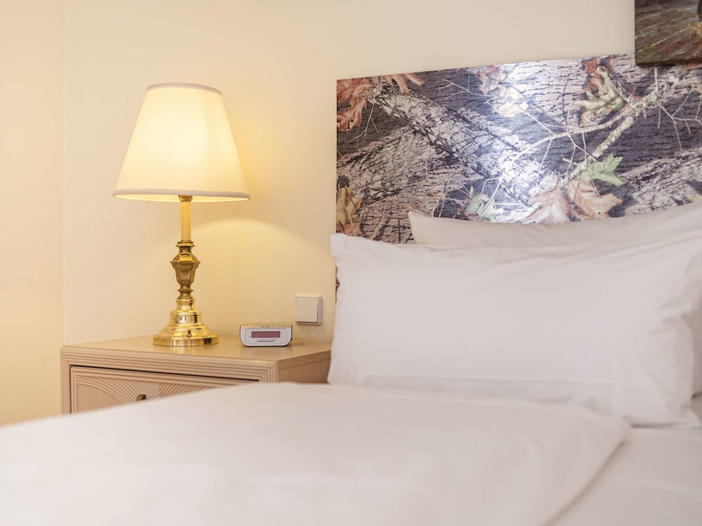 Standard Room, 1 Queen Bed (14sqm, Free Wifi) photo 2