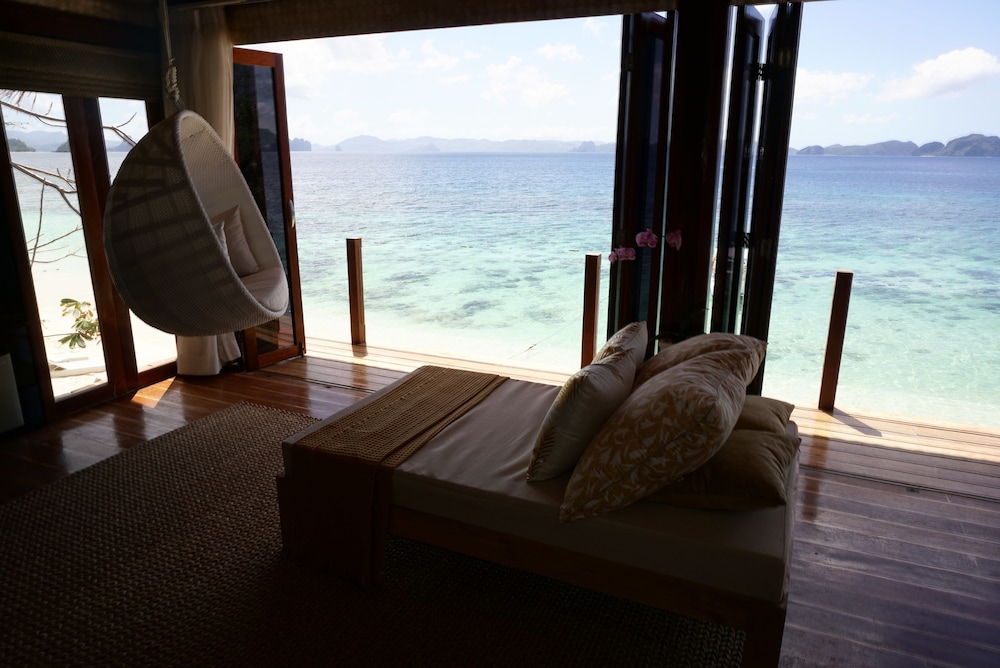 Sea View Suite photo 2