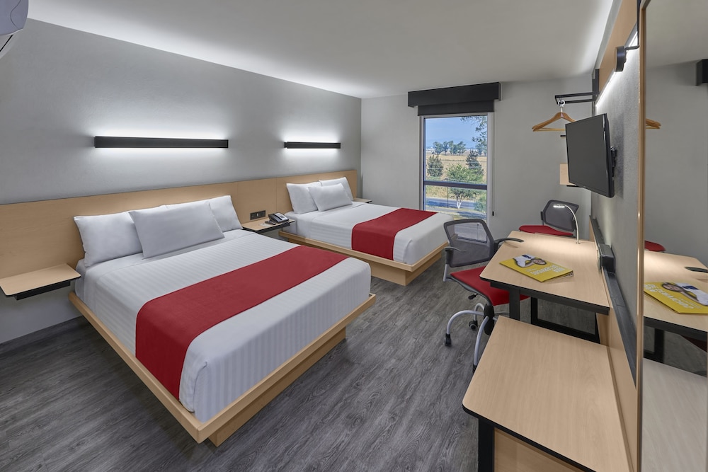 Standard Room, 2 Double Beds photo 1