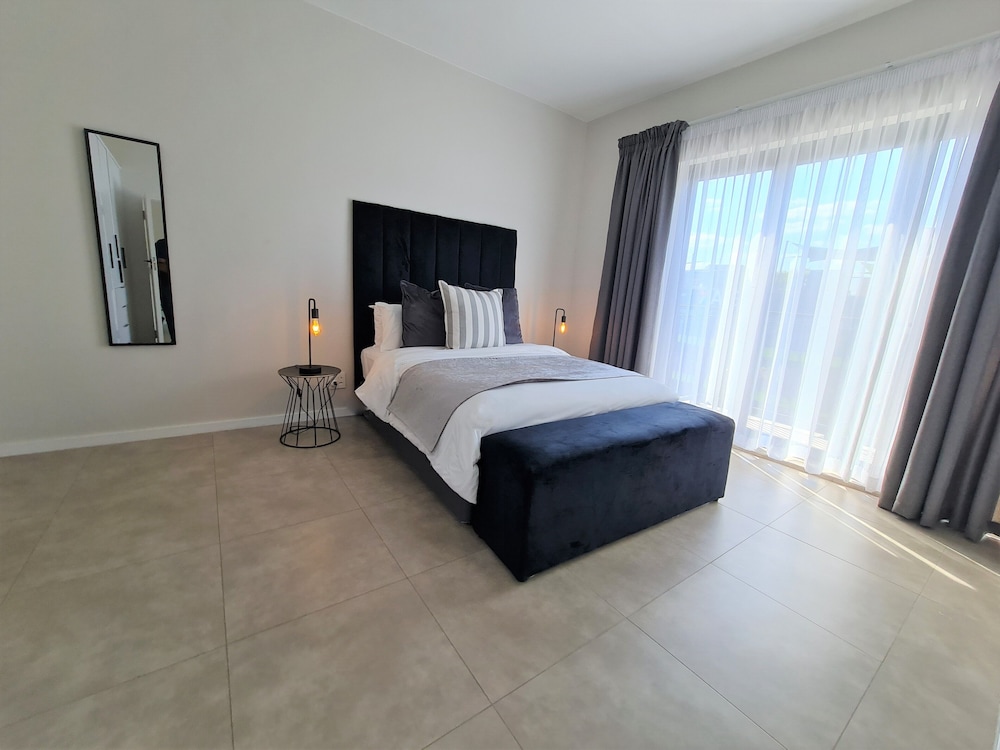 Executive Apartment photo 1