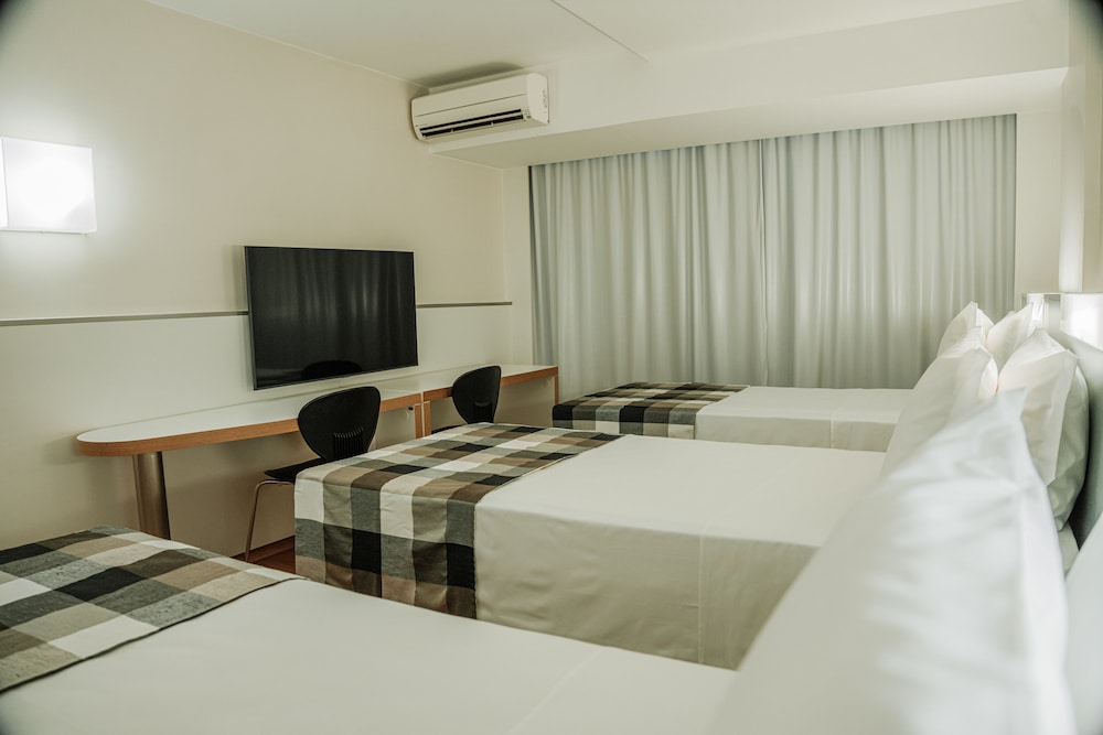 Standard Triple Room - Photo 1