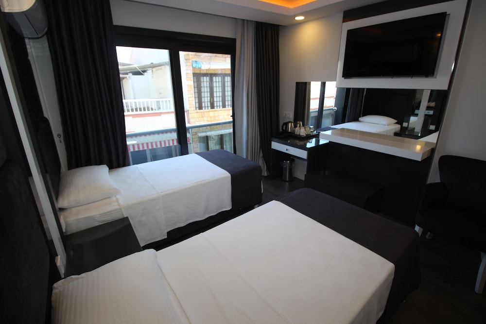 Standard Room - Photo 1