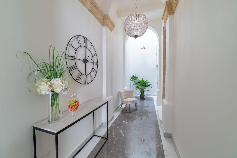 Standard Apartment, Ensuite (Carmelita) - Photo 35