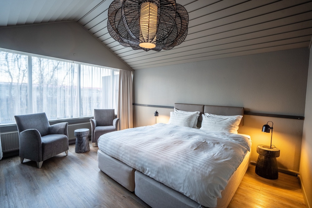Standard Double or Twin Room with Hot Tub Access - Photo 5