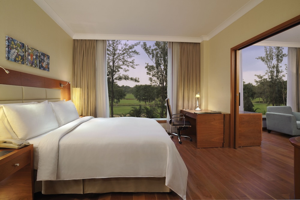 King Deluxe Pool Or Golf View with Sofa cum Bed, Bathtub, 15% disc on F&B,Spa