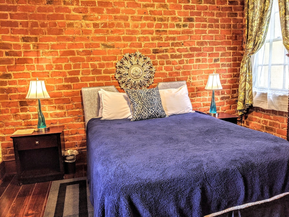 Deluxe Room, 1 Queen Bed