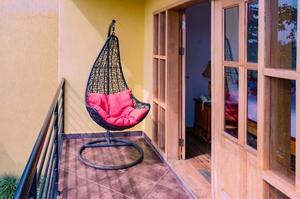 Executive Double Room, 1 Bedroom, Refrigerator photo 3