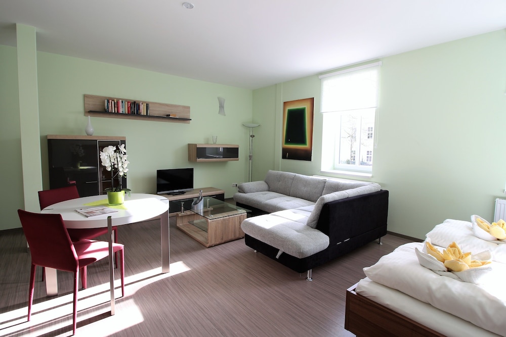 Classic Apartment photo 2