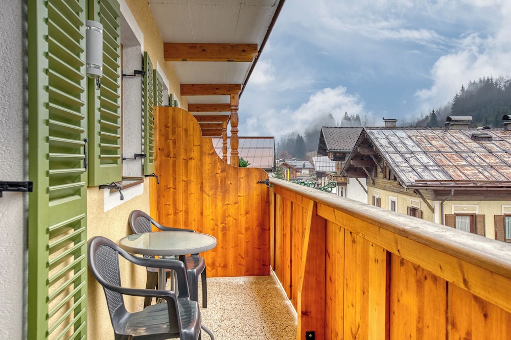 Deluxe Double Room, Balcony photo 2