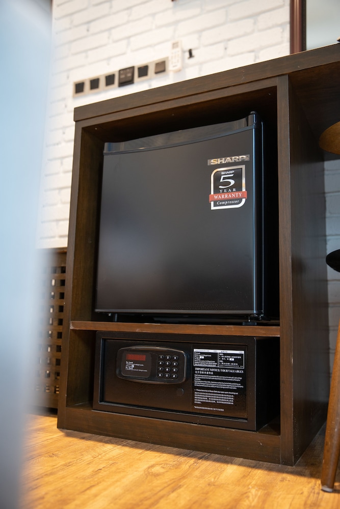 Family Room - Photo 5