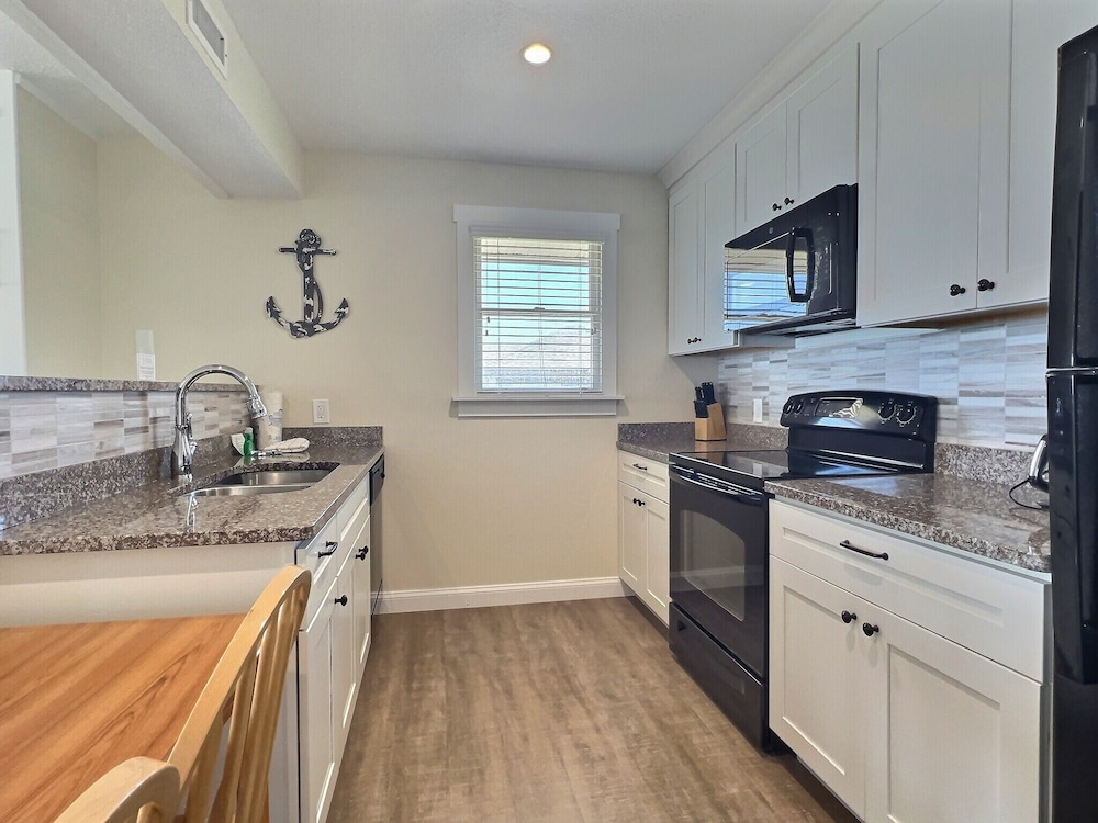 Superior Suite, Multiple Beds, Ocean View, Executive Level photo 2