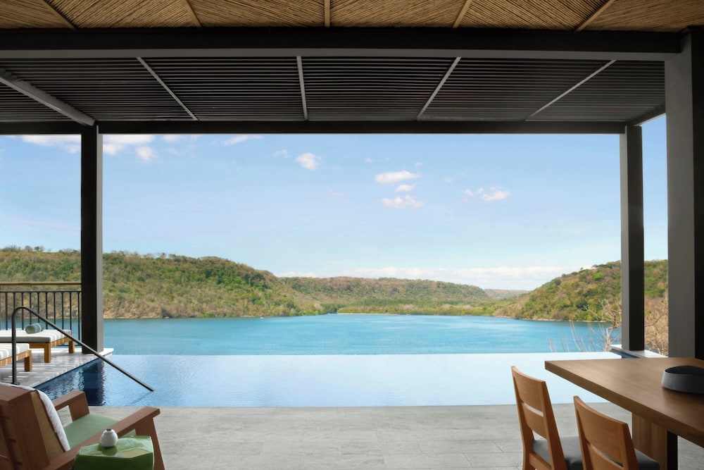 Villa, 3 Bedrooms, Partial Ocean View photo 2