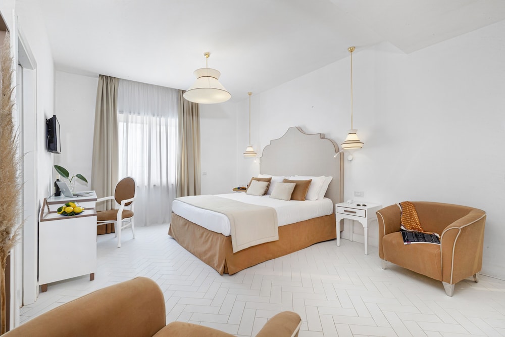 Design Double Room, Balcony, Annex Building photo 2