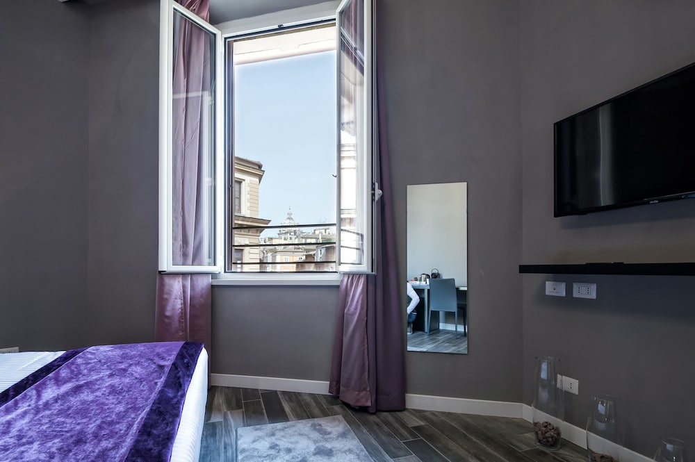 Superior Suite, City View photo 3