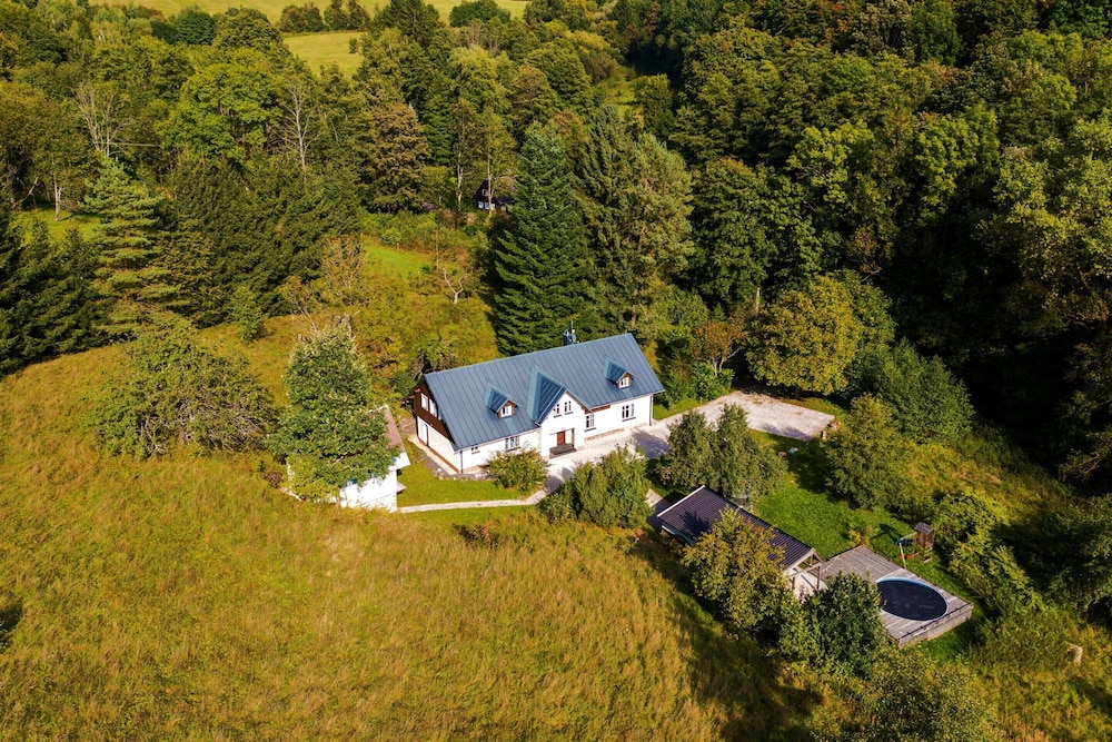 Villa photo 2