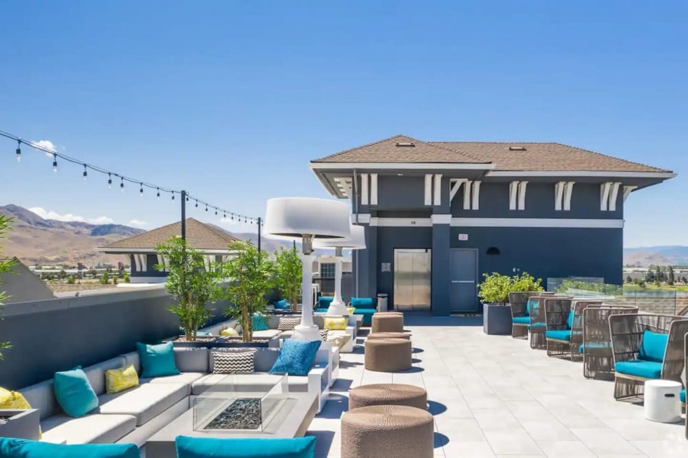 Minimalist Apt w Private Balcony Gym Sky Lounge, Billede 4