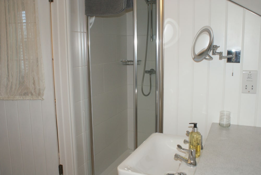 Double En Suite, First Floor photo 2
