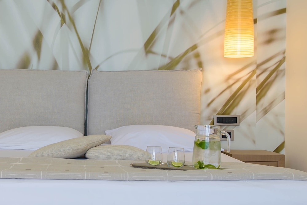 Deluxe Room with Garden View