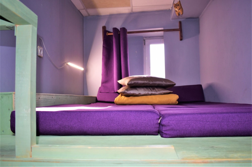 Basic Double or Twin Room, Mixed Dorm photo 1