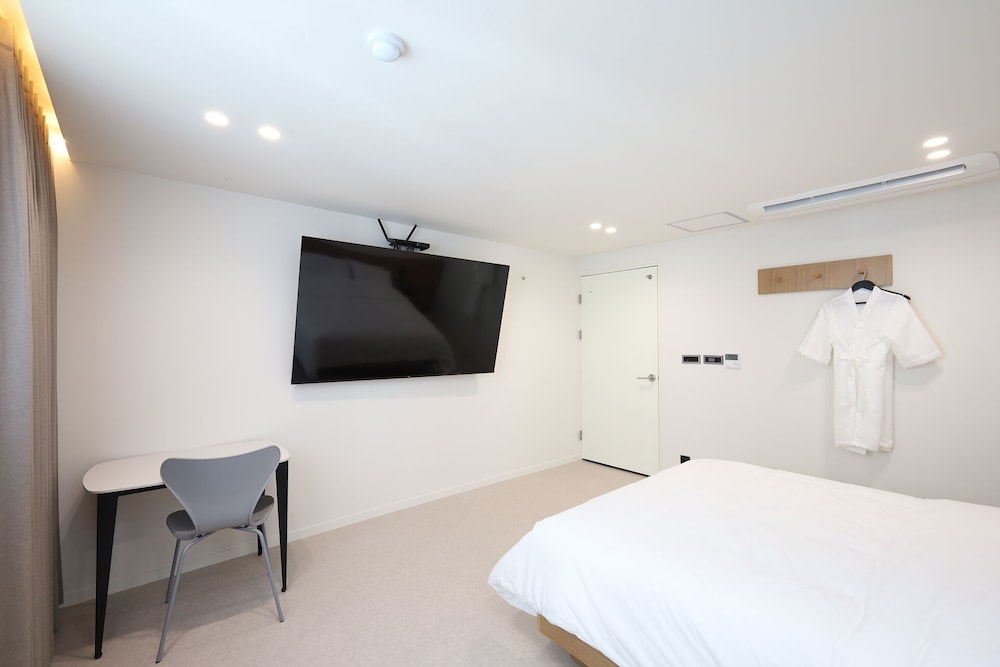 Deluxe Double Room (A)