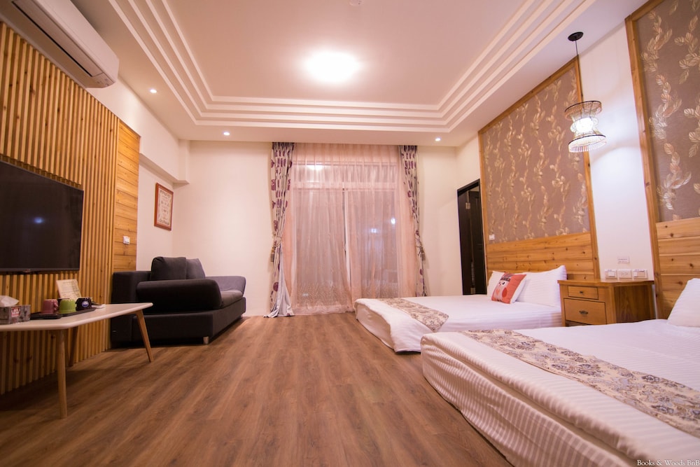Family Room (-B-) photo 1