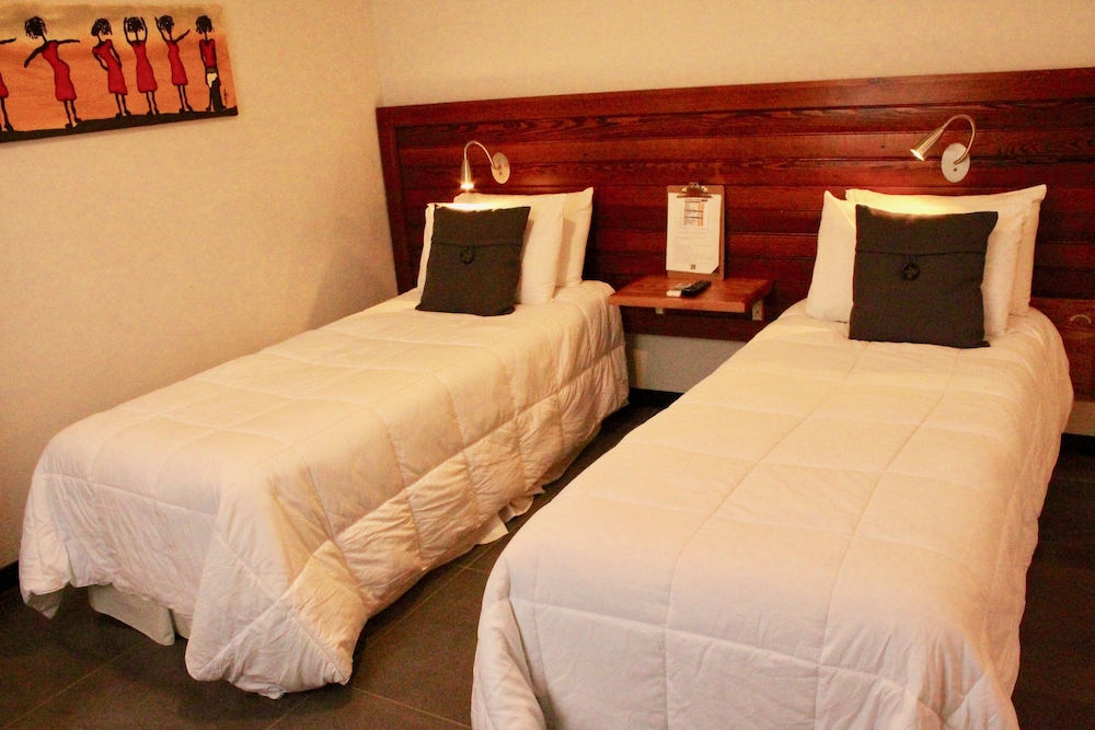 Standard Double Room, 2 Twin Beds