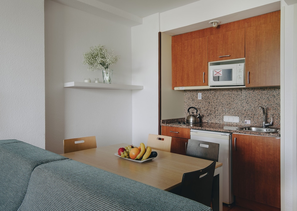 Apartamento Comfort, 1 habitación, con vista al lago (2 + 2) Apartamento Comfort, 1 habitación, con vista al lago (2 + 2)
