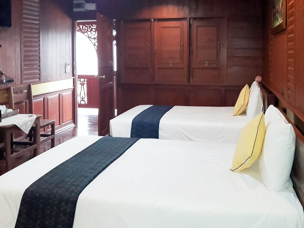 Standard Twin Room, Hill View