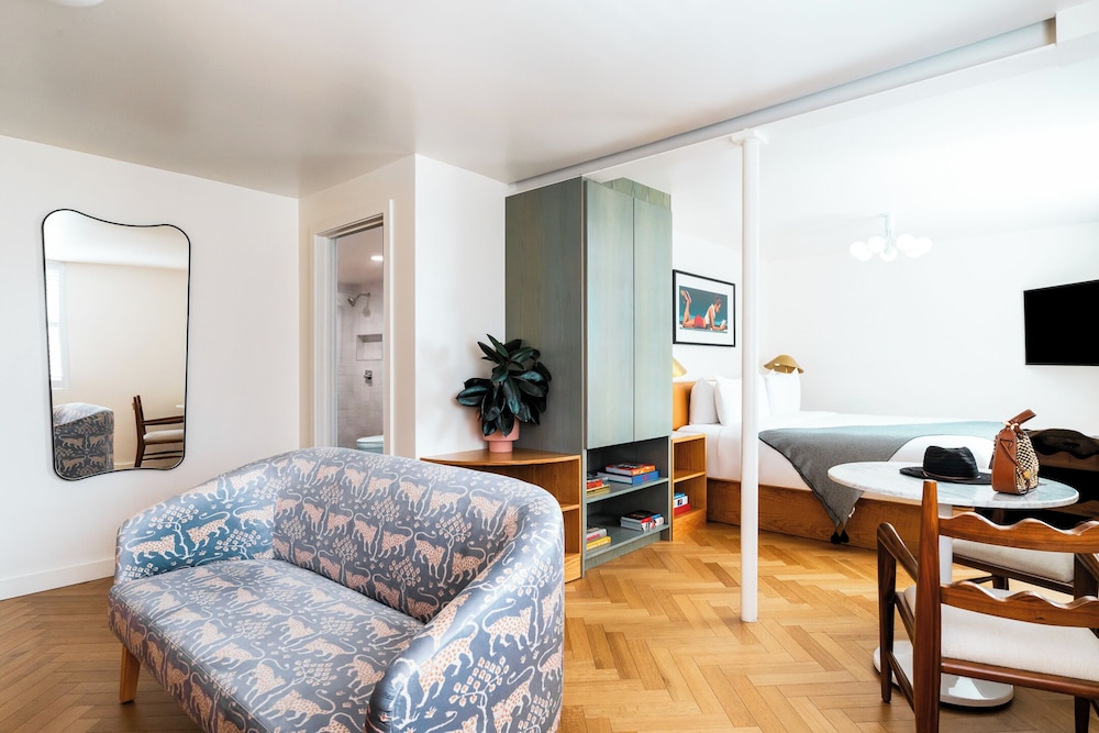 Grand Studio Suite