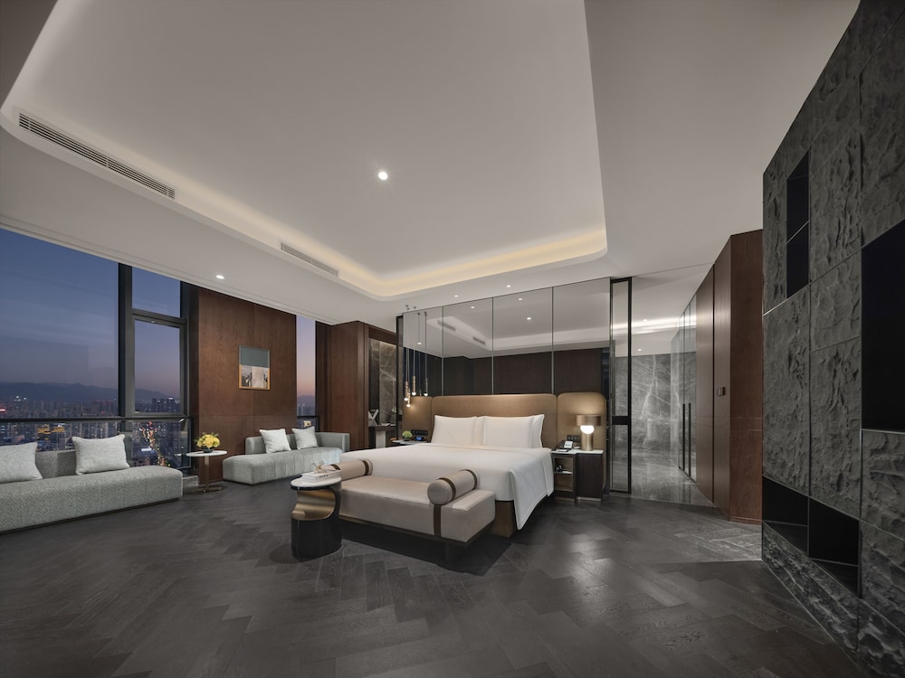 Presidential Studio Suite