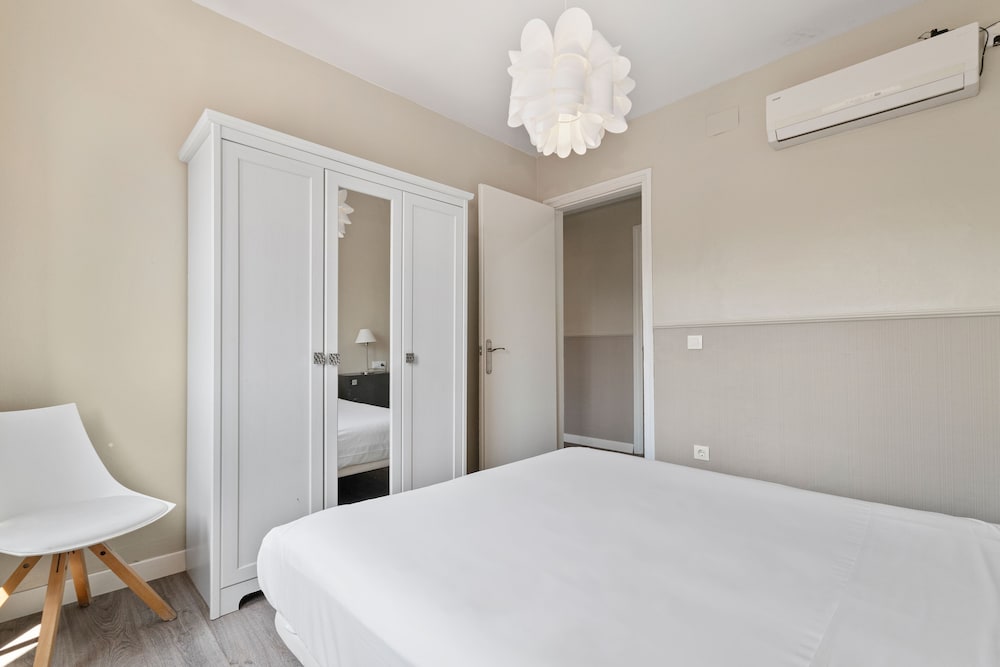 Panoramic Penthouse, 4 Bedrooms, Non Smoking, City View photo 3