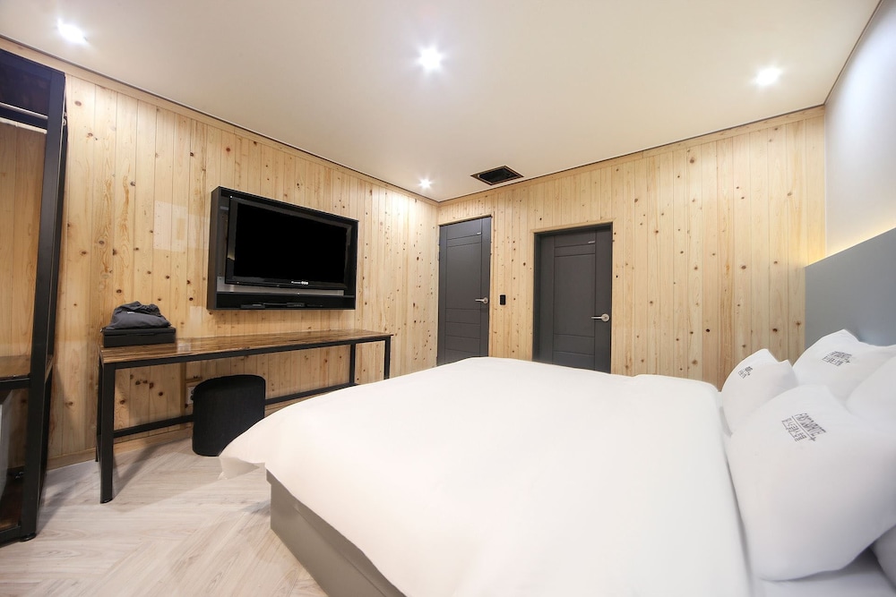 Economy Double Room