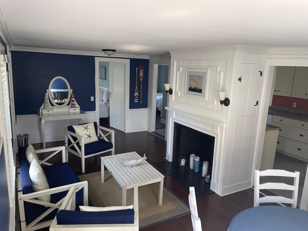 Classic Cottage, 2 Bedrooms, Garden View photo 1