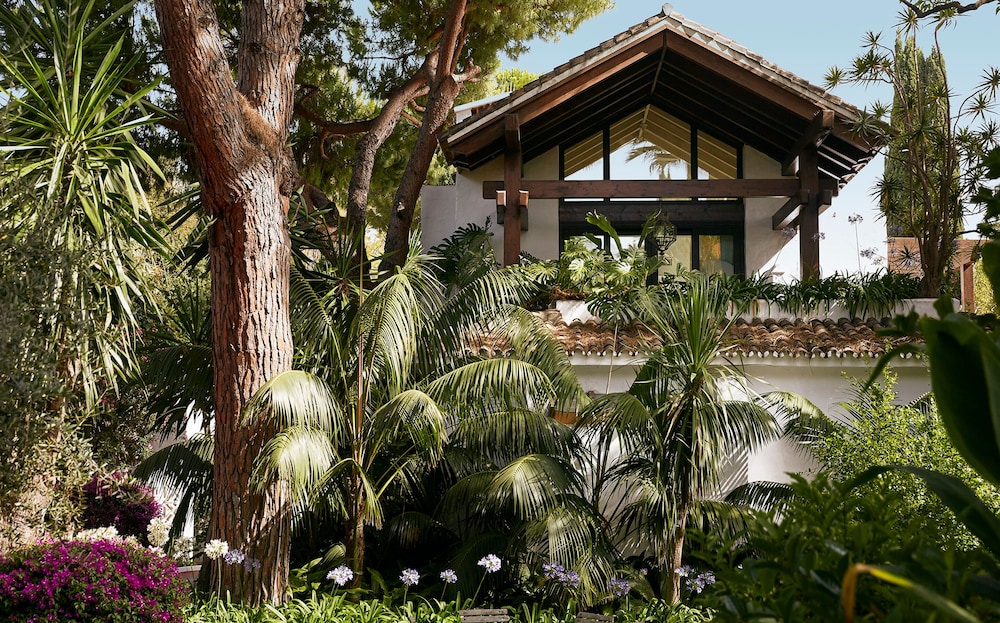 Suite (Mediterranean)