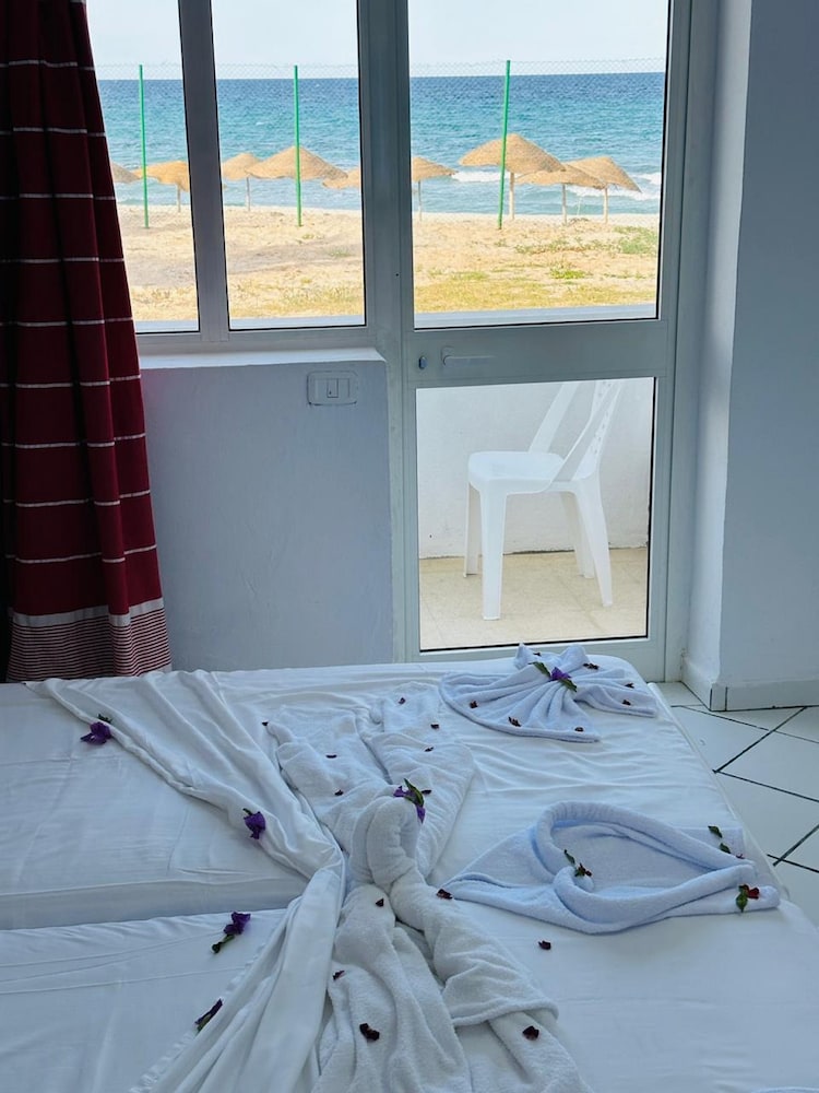 Triple Room, Sea View - Photo 8