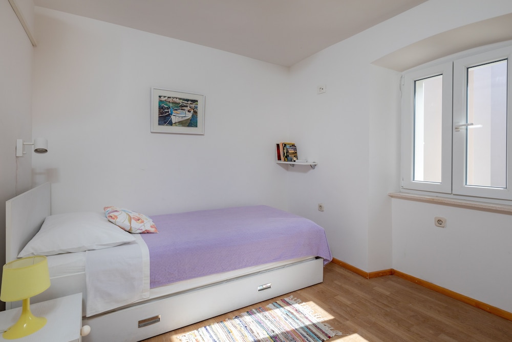 House (Duplex Two Bedroom) photo 3