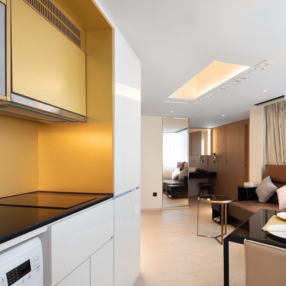 Superior Suite, Non Smoking - Photo 14